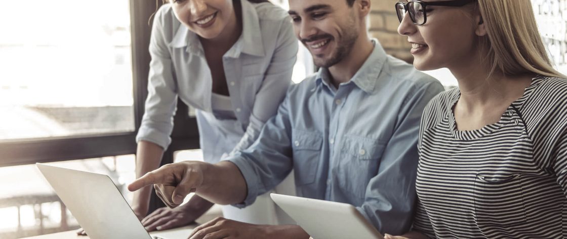 Administradores em busca de um ERP para o RH.