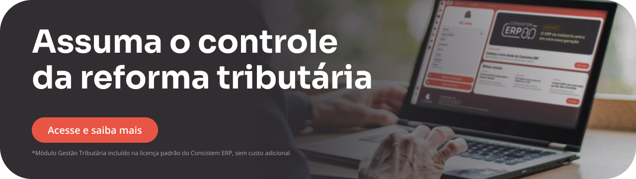 Banner em português com chamada “Assuma o controle da reforma tributária”, botão “Acesse e saiba mais” e texto de rodapé. Ao fundo, uma pessoa usando um notebook com uma interface de ERP 8.0.